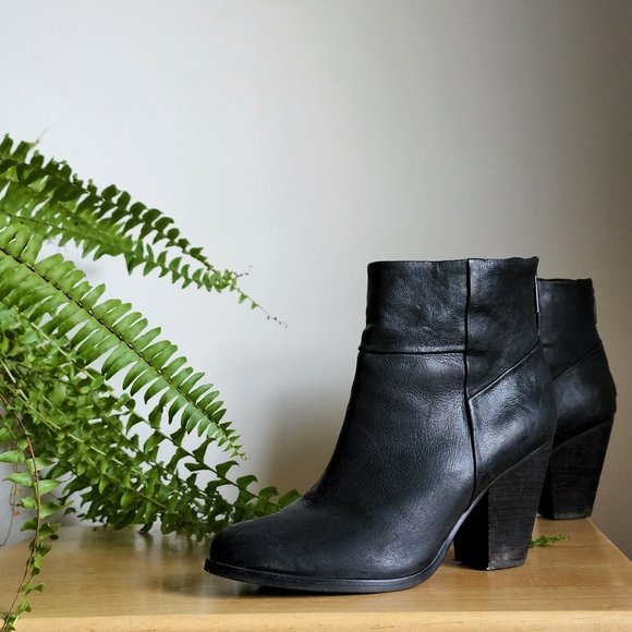 Arturo Caing Hadley Leather Boots - Picture 2 of 14